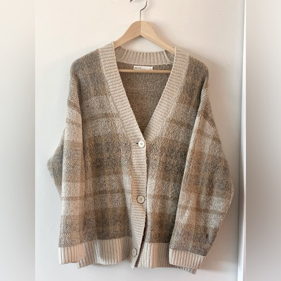 OAK + FORT Fuzzy Plaid Cardigan - Picture 2 of 4